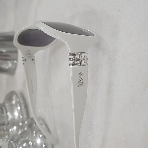 Christian Dior Sunglasses - Picture 1 of 3